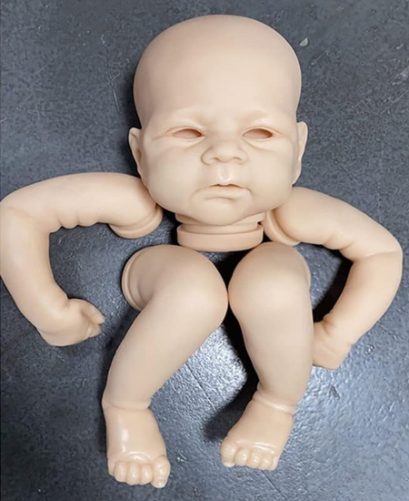 Bambola Reborn da 17 Pollici, Kit Bambole neonata realistiche fai da te, Kit per Bambola Bianco Vinile morbido, Corpo in tessuto, arti completi, testa e occhi sono tutti inclusi, Reborn Kit